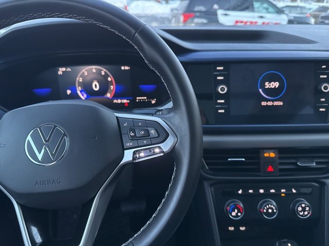 Used 2022 Volkswagen Taos SE image 21