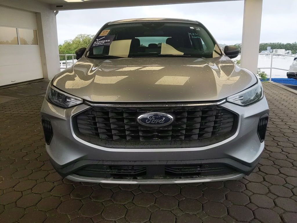 Certified 2024 Ford Escape Active AWD/4WD image 2
