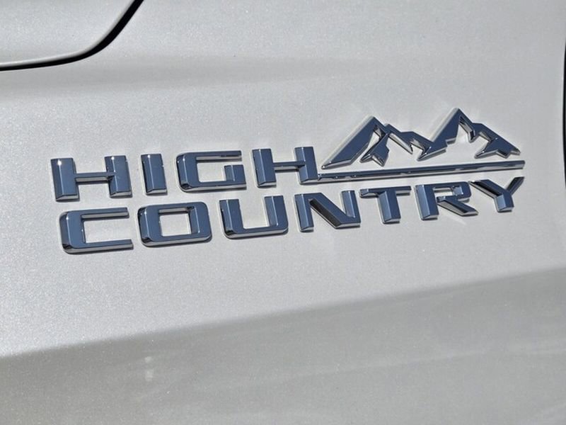 Used 2024 Chevrolet Tahoe High Country w/ Premium Package image 10