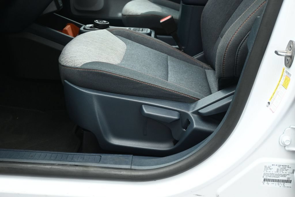 Certified 2023 Ford Maverick XLT FWD image 9