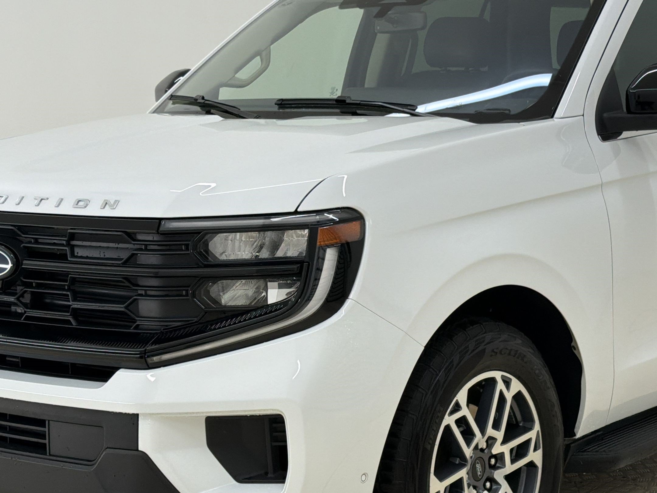 Certified 2025 Ford Expedition Active AWD/4WD image 12