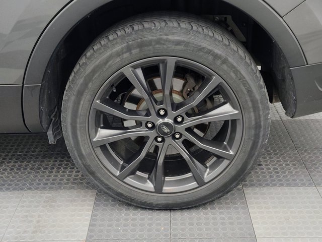 Certified 2018 Ford Explorer XLT w/ Equipment Group 202A AWD/4WD image 9