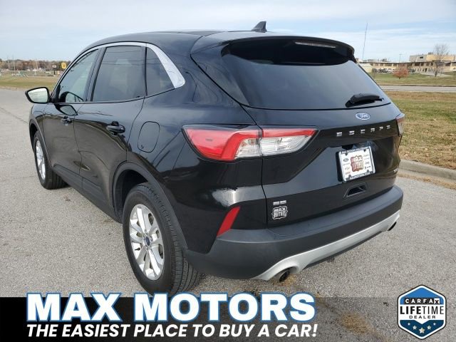 Certified 2020 Ford Escape SE image 9