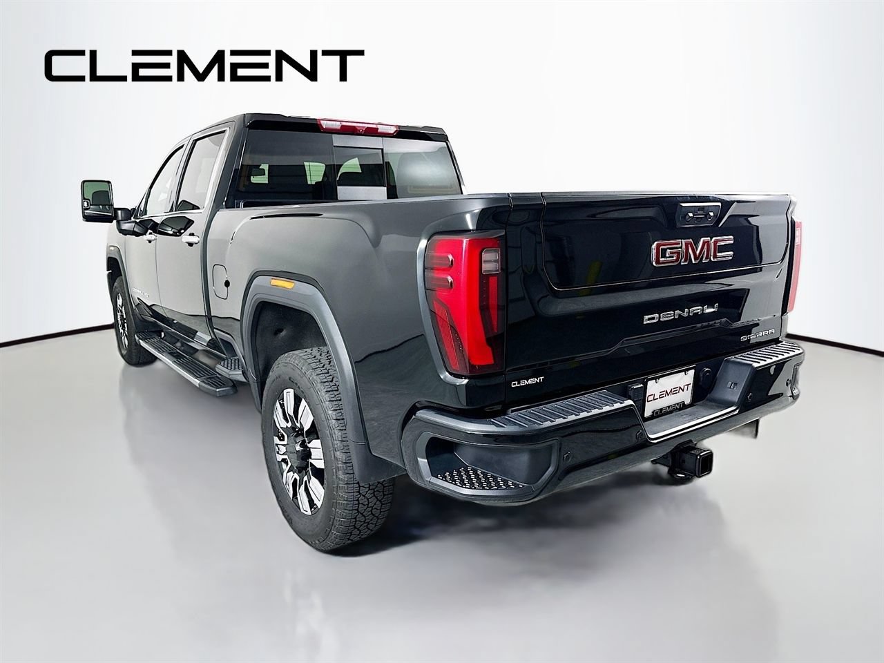 Used 2024 GMC Sierra 2500 Denali AWD/4WD image 10