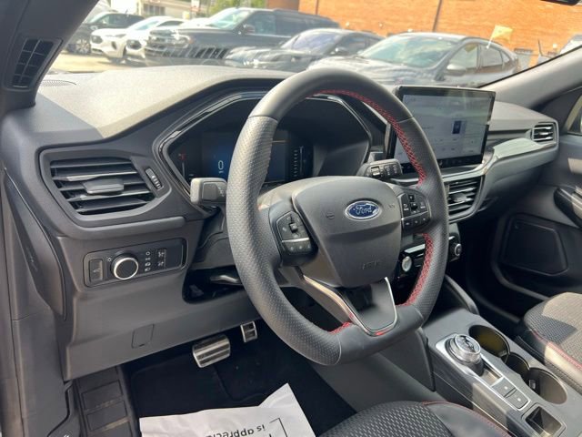 Certified 2024 Ford Escape ST-Line w/ Tech Pack #1 AWD/4WD image 7