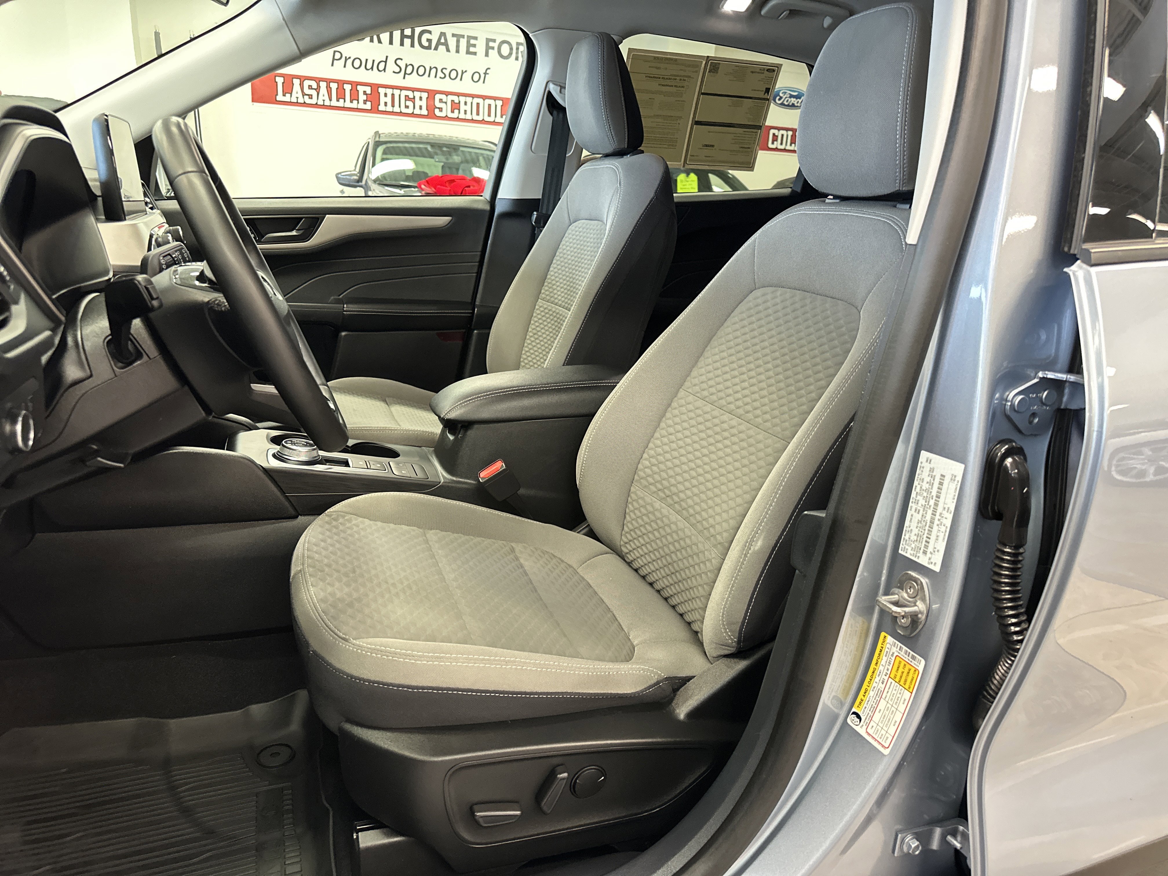 Certified 2022 Ford Escape SE w/ Convenience Package image 4