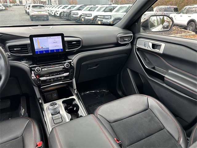 Certified 2022 Ford Explorer ST-Line w/ Class IV Trailer Tow Package image 18