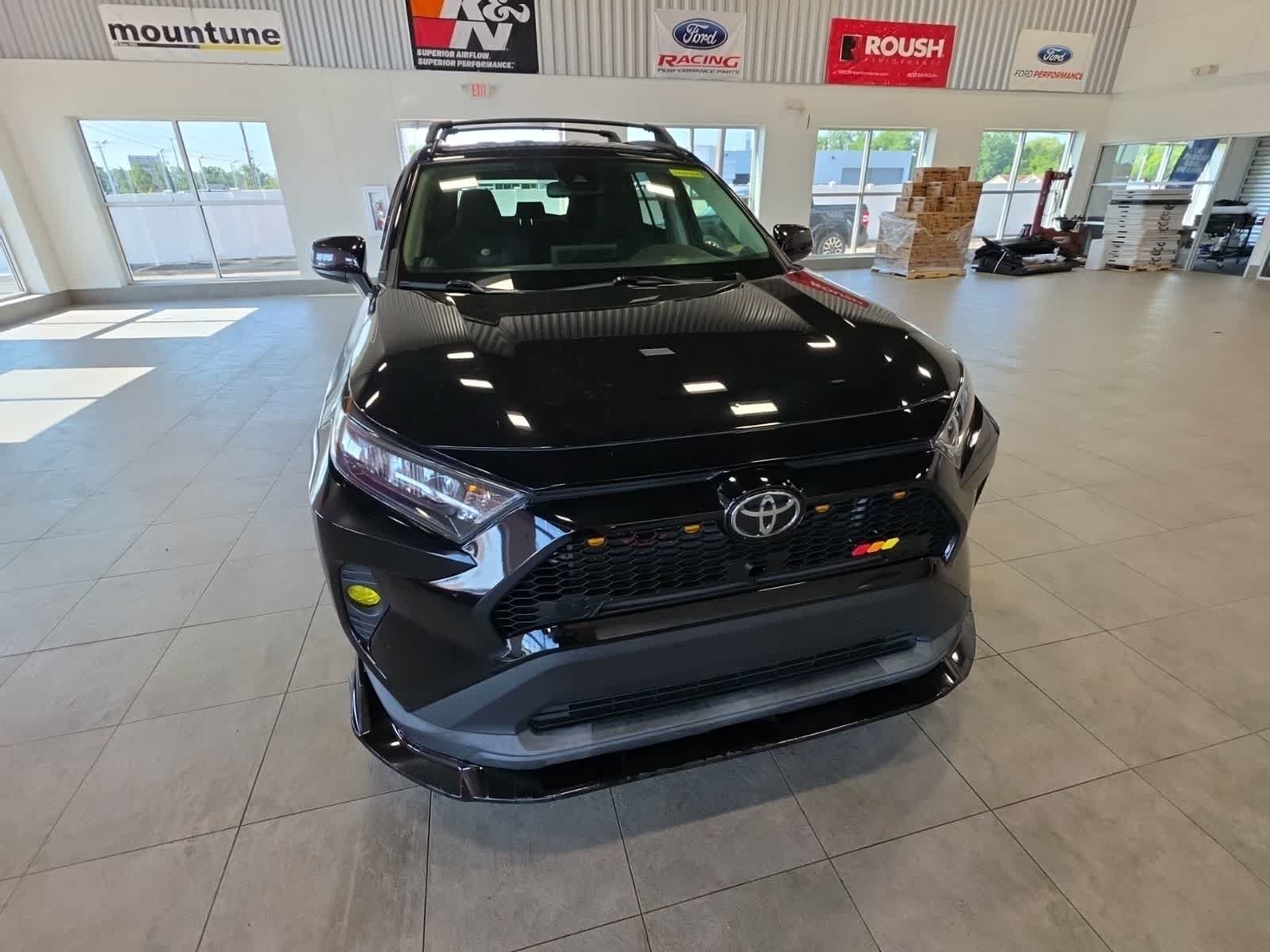 Used 2020 Toyota RAV4 LE w/ All Weather Liner Package AWD/4WD image 5