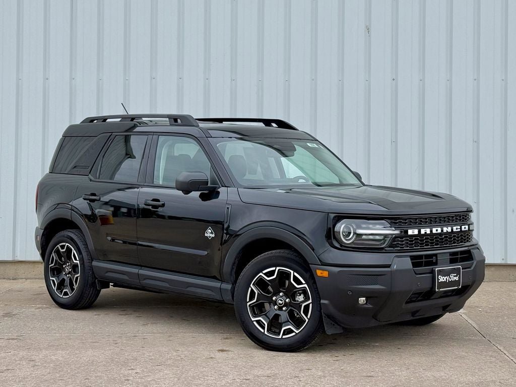 Certified 2025 Ford Bronco Sport Outer Banks w/ Outer Banks Tech Package+ AWD/4WD image 8
