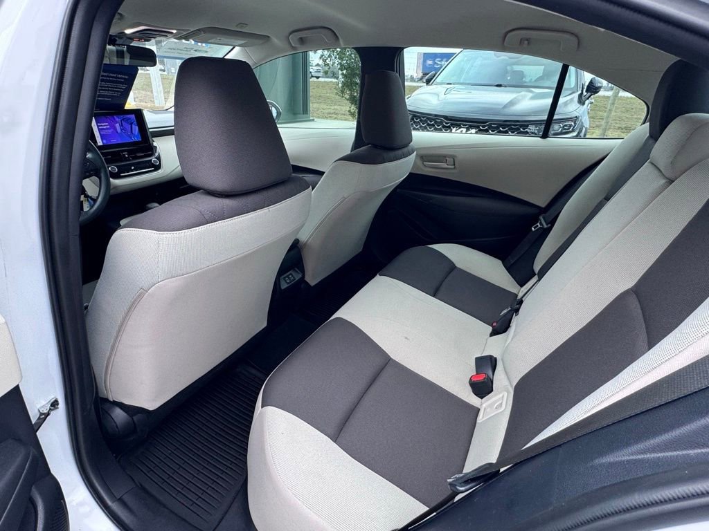 Used 2023 Toyota Corolla LE image 18