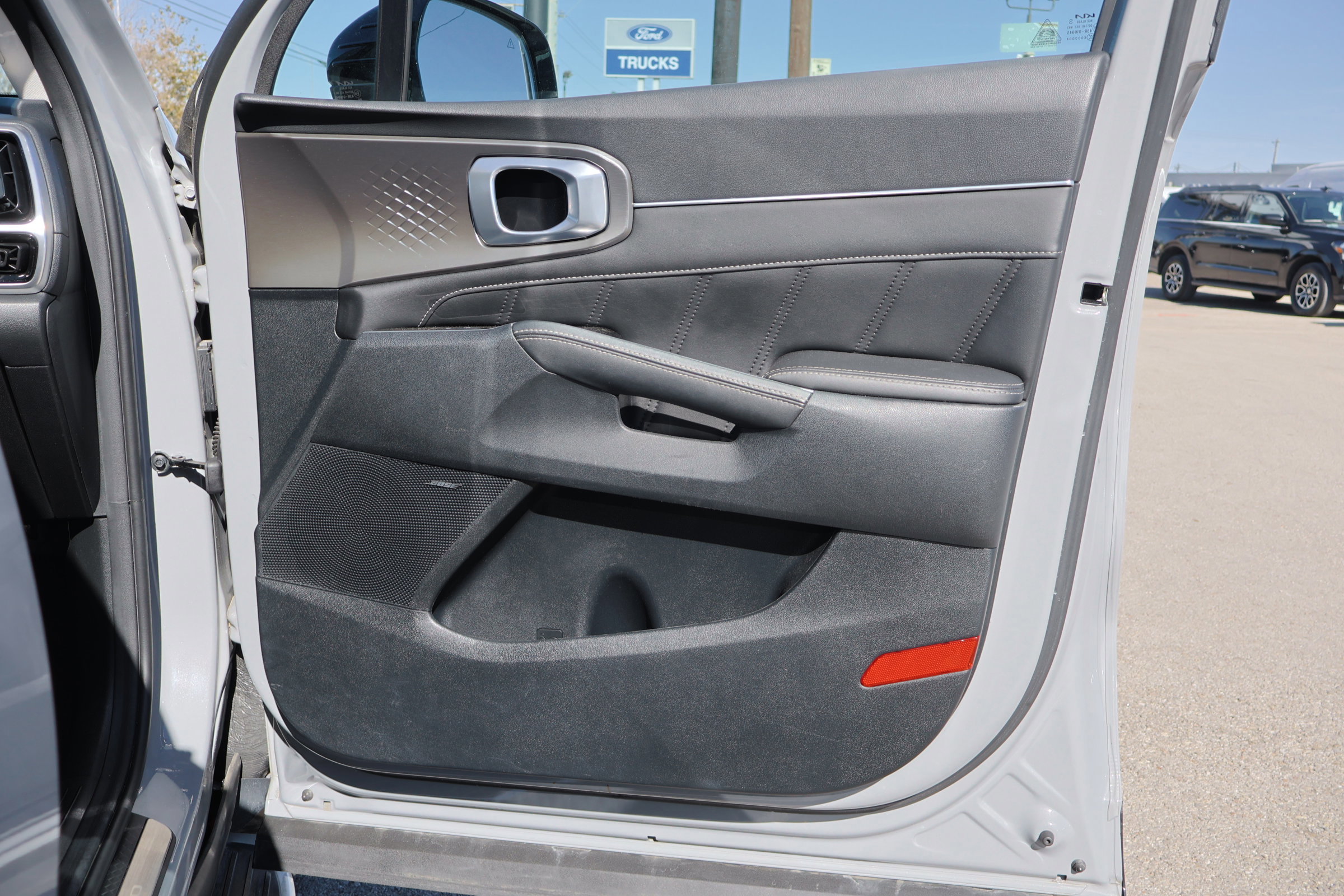 Used 2022 Kia Sorento SX image 43