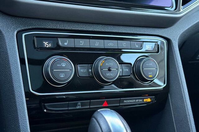 Used 2021 Volkswagen Atlas SEL Premium image 18