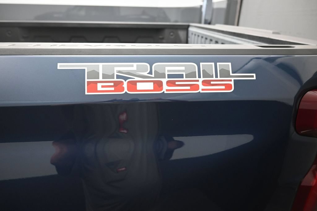 Used 2022 Chevrolet Silverado 1500 LT Trail Boss w/ LT Trail Boss Premium Package AWD/4WD image 25