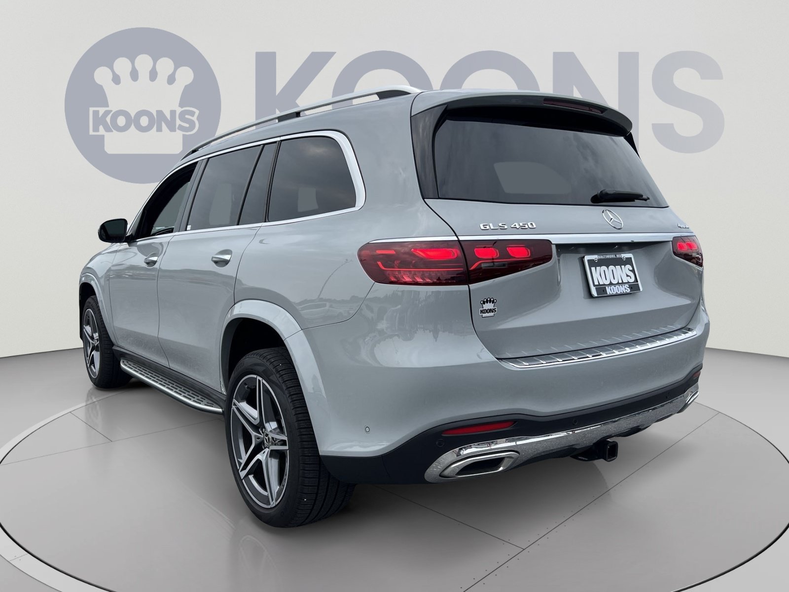 Used 2026 Mercedes-Benz GLS 450 4MATIC image 4