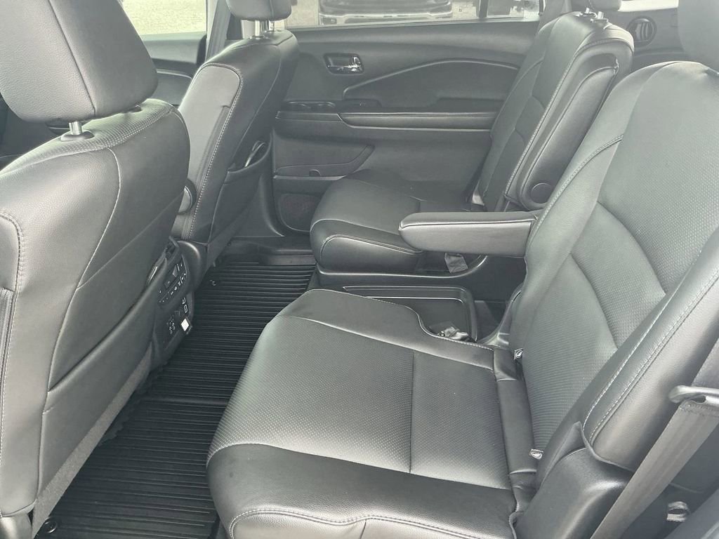 Used 2019 Honda Pilot Elite image 19