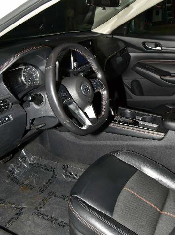 Used 2022 Nissan Altima 2.5 SR image 18