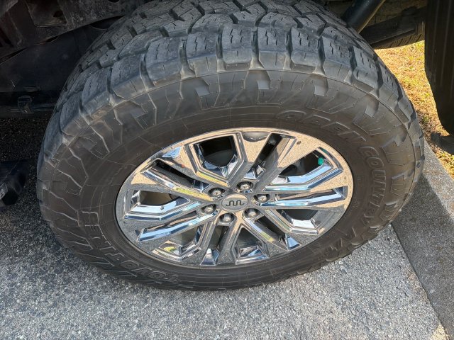 Certified 2025 Ford F150 King Ranch w/ FX4 Off-Road Package AWD/4WD image 6