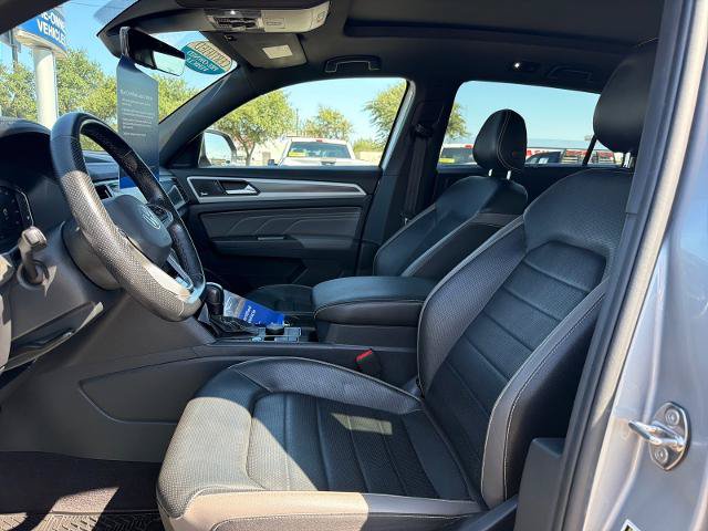 Used 2023 Volkswagen Atlas Cross Sport SEL Premium R-Line AWD/4WD image 6