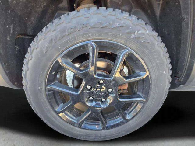 Used 2020 Jeep Renegade Altitude AWD/4WD image 29