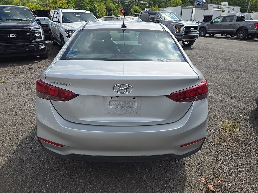 Used 2022 Hyundai Accent SEL FWD image 5