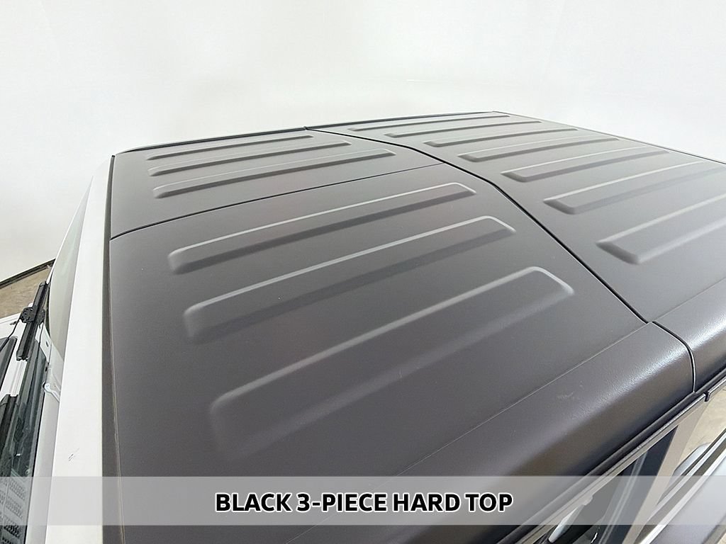Used 2023 Jeep Wrangler Sport AWD/4WD image 3