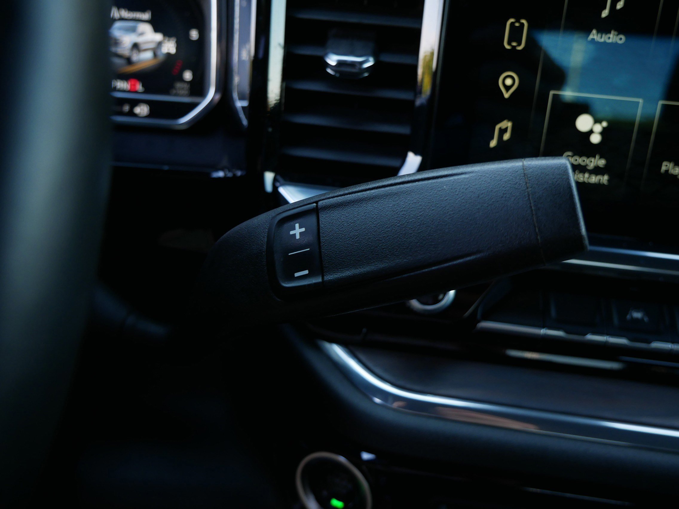 Used 2025 GMC Sierra 1500 SLT image 24