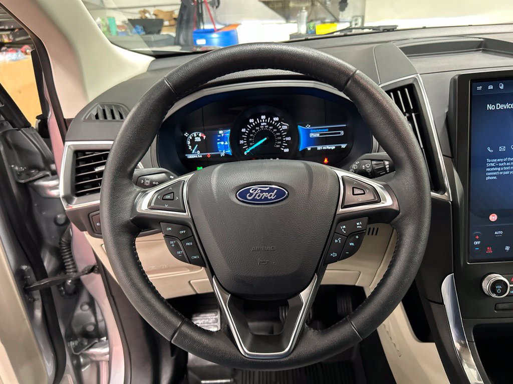 Certified 2024 Ford Edge Titanium AWD/4WD image 16