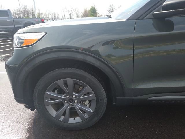 Certified 2023 Ford Explorer XLT w/ Equipment Group 202A image 17