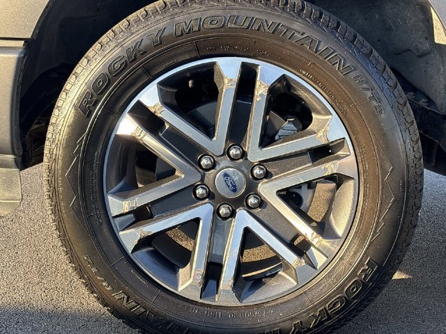Certified 2022 Ford F150 XL w/ STX Appearance Package AWD/4WD image 18
