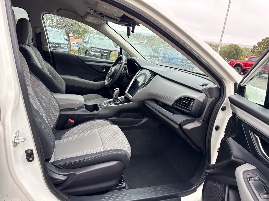 Used 2023 Subaru Outback Premium AWD/4WD image 16