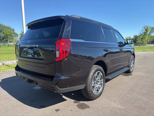 Certified 2025 Ford Expedition Active AWD/4WD image 7