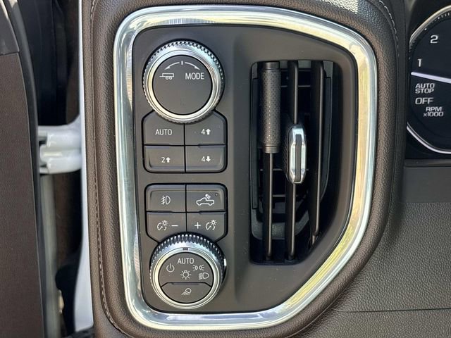 Used 2020 GMC Sierra 1500 SLT w/ SLT Premium Plus Package AWD/4WD image 30