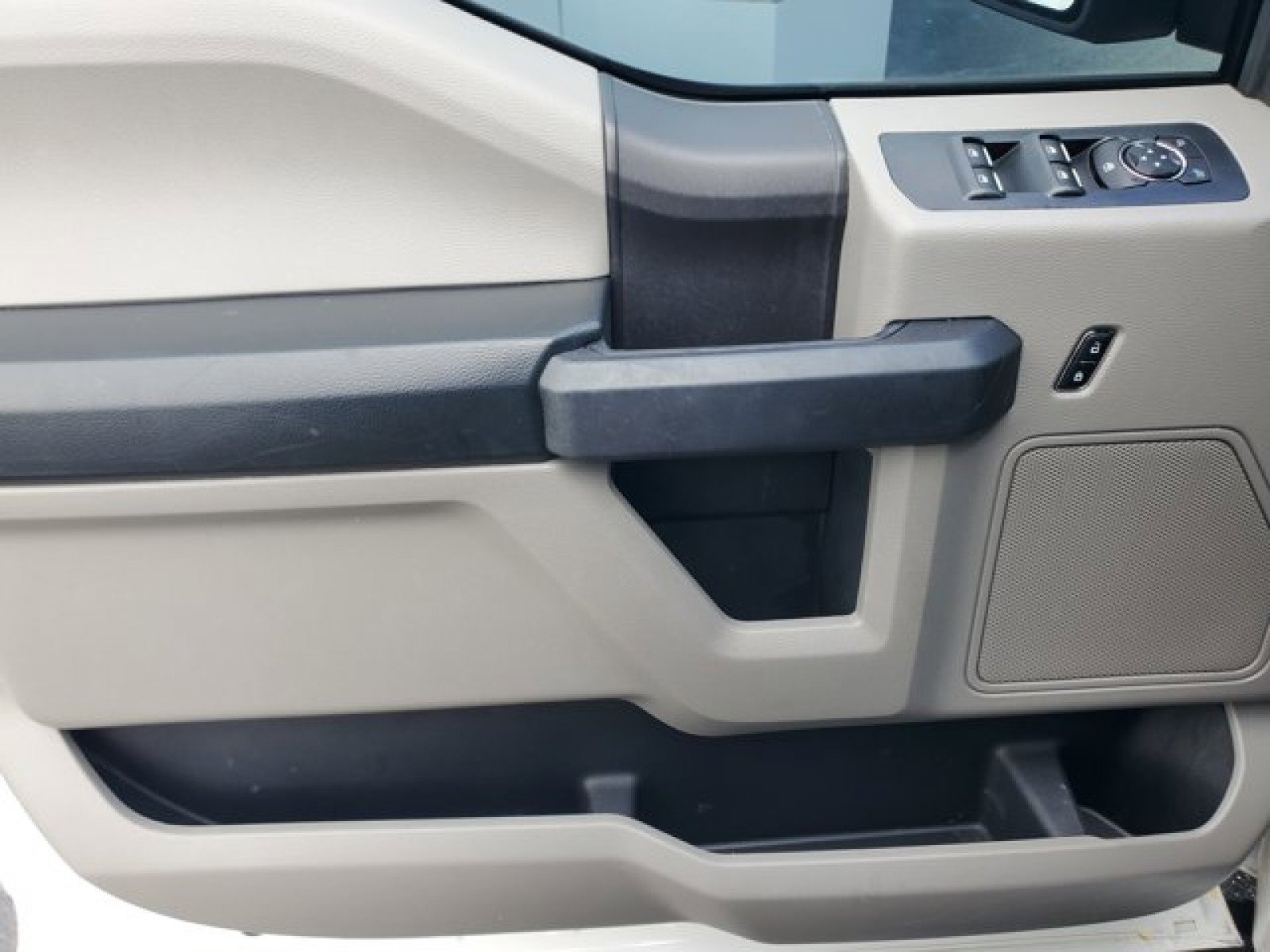 Certified 2018 Ford F150 XL w/ Equipment Group 101A Mid image 11