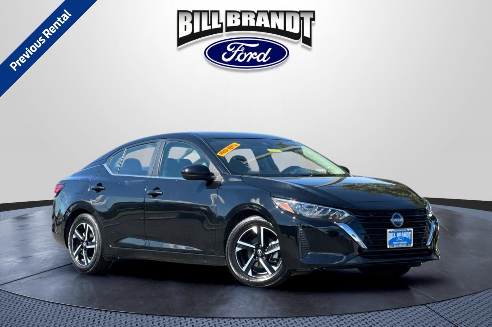 Used 2025 Nissan Sentra SV FWD image 1