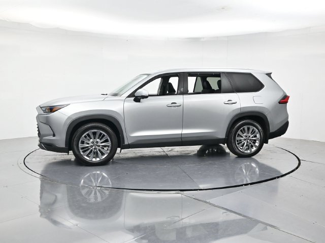 Used 2024 Toyota Grand Highlander AWD image 6