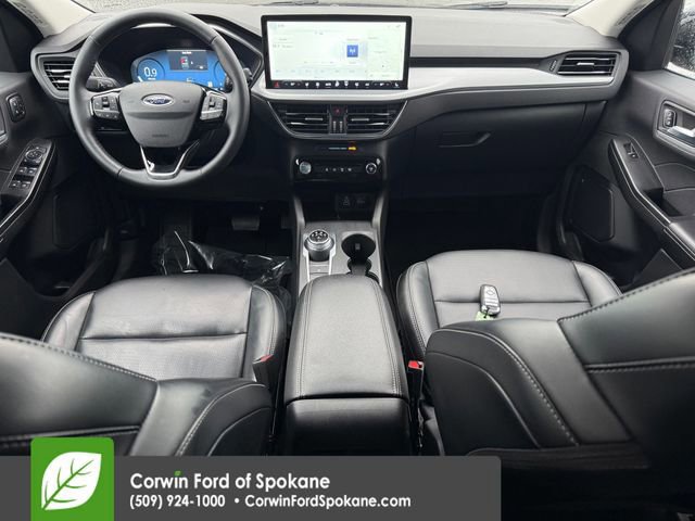 Certified 2025 Ford Escape Platinum image 18