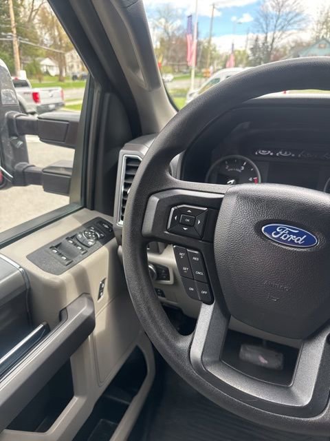 Certified 2018 Ford F250 XLT w/ XLT Premium Package AWD/4WD image 23