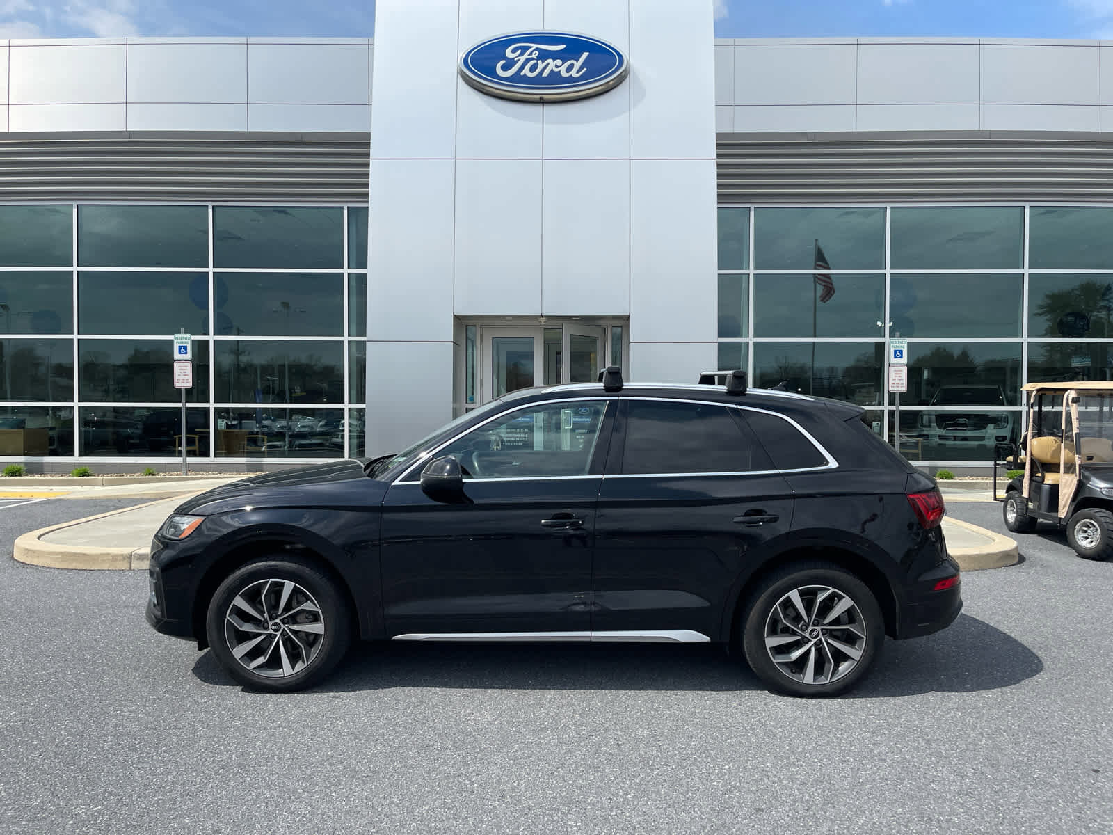 Used 2021 Audi Q5 Premium Plus w/ Premium Plus Package image 1