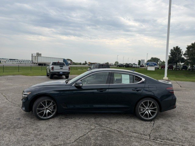 Used 2025 Genesis G70 2.5T AWD/4WD image 6