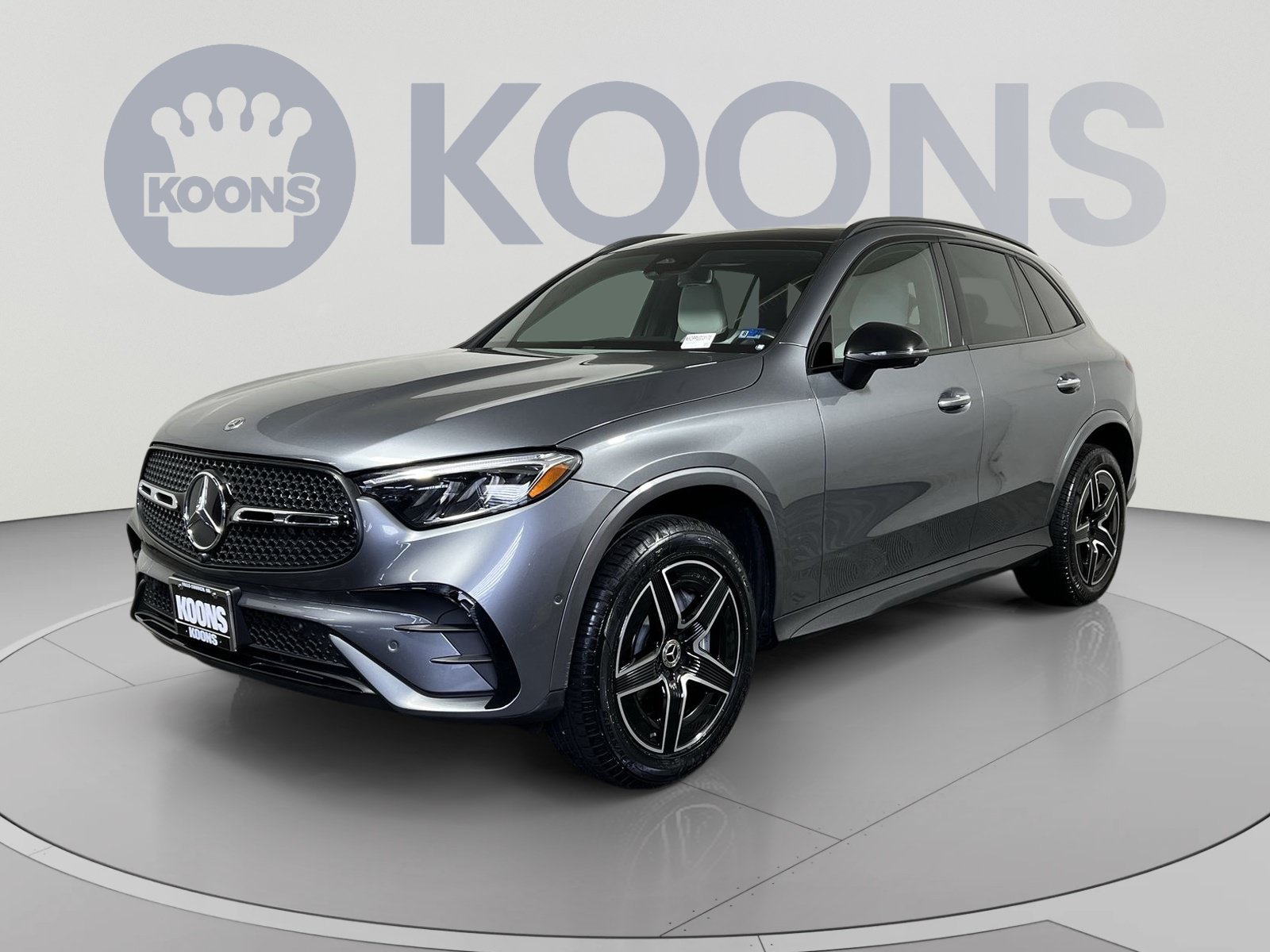 Used 2023 Mercedes-Benz GLC 300 4MATIC image 5