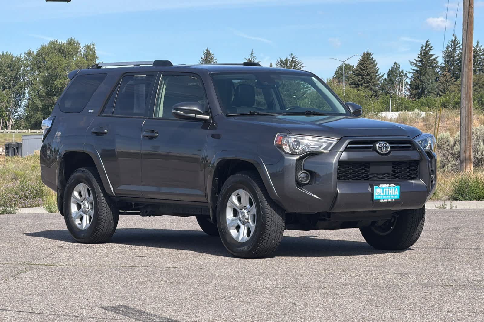 Used 2023 Toyota 4Runner SR5 Premium w/ Moonroof Package AWD/4WD image 9