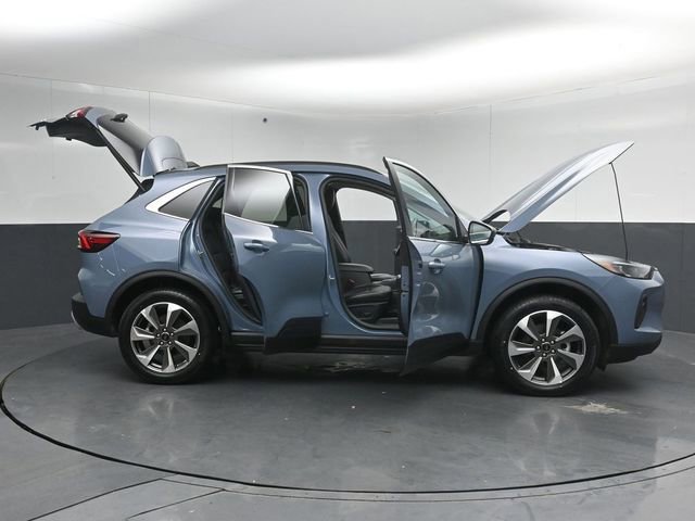 Certified 2025 Ford Escape Platinum AWD/4WD image 59