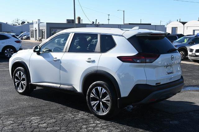 Used 2023 Nissan Rogue SV image 3