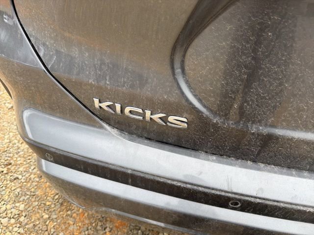 Used 2024 Nissan Kicks S image 7