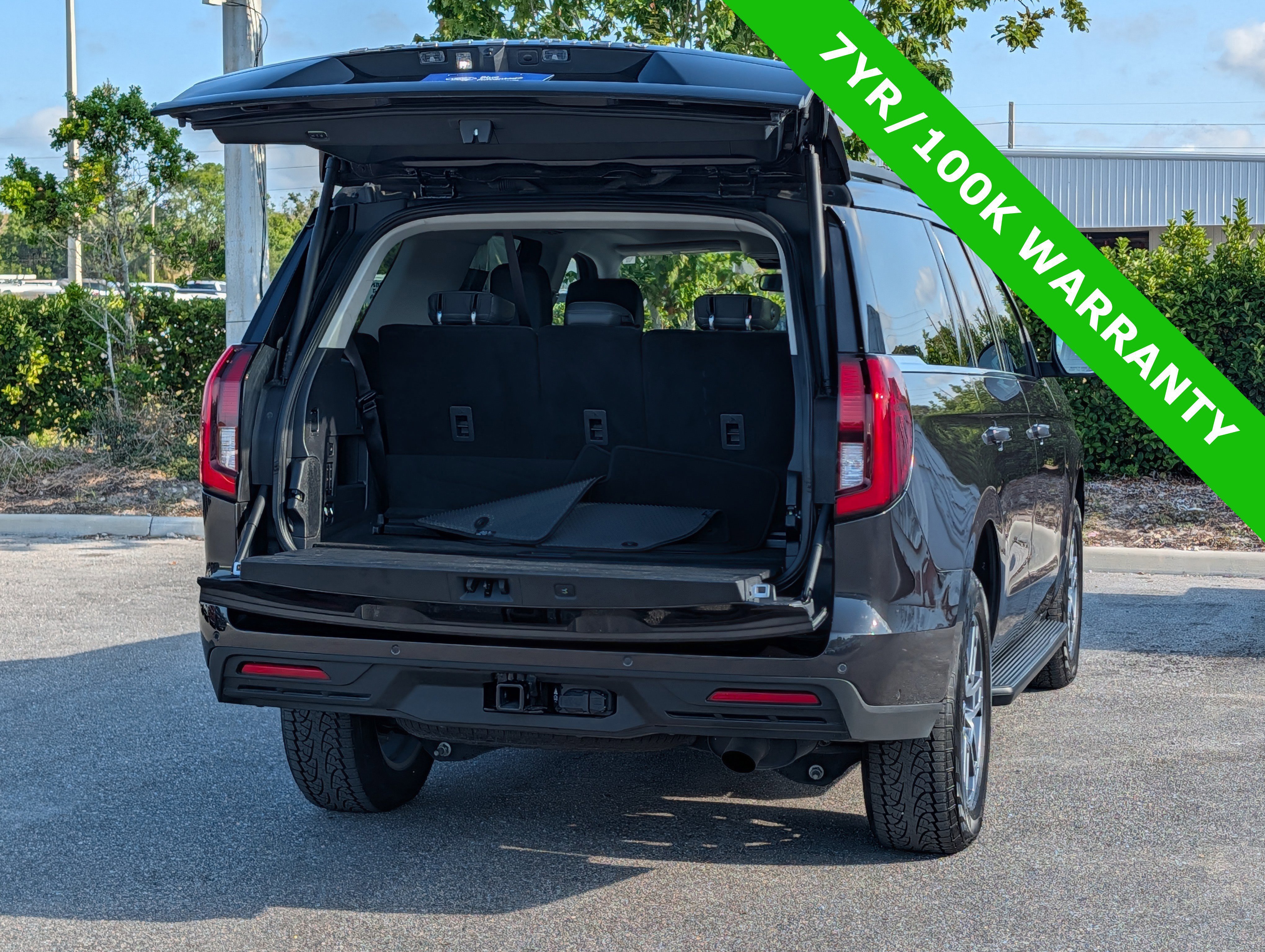 Certified 2025 Ford Expedition Active AWD/4WD image 16