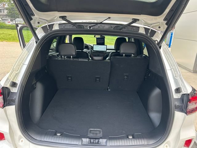 Certified 2023 Ford Escape ST-Line w/ Tech Pack #1 AWD/4WD image 26
