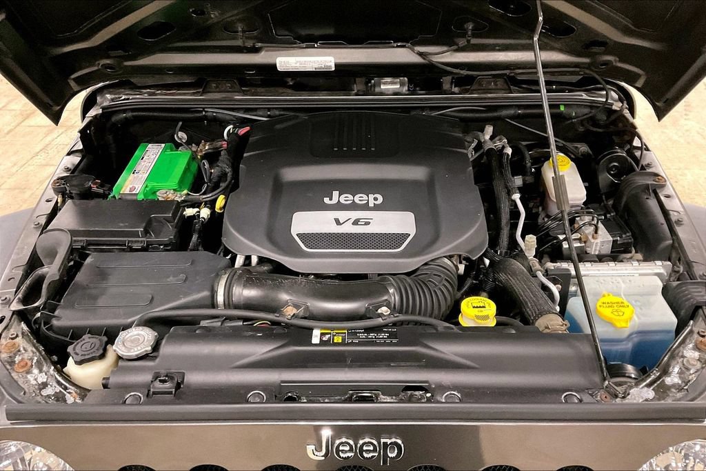 Used 2017 Jeep Wrangler Sport w/ Quick Order Package 24S AWD/4WD image 10