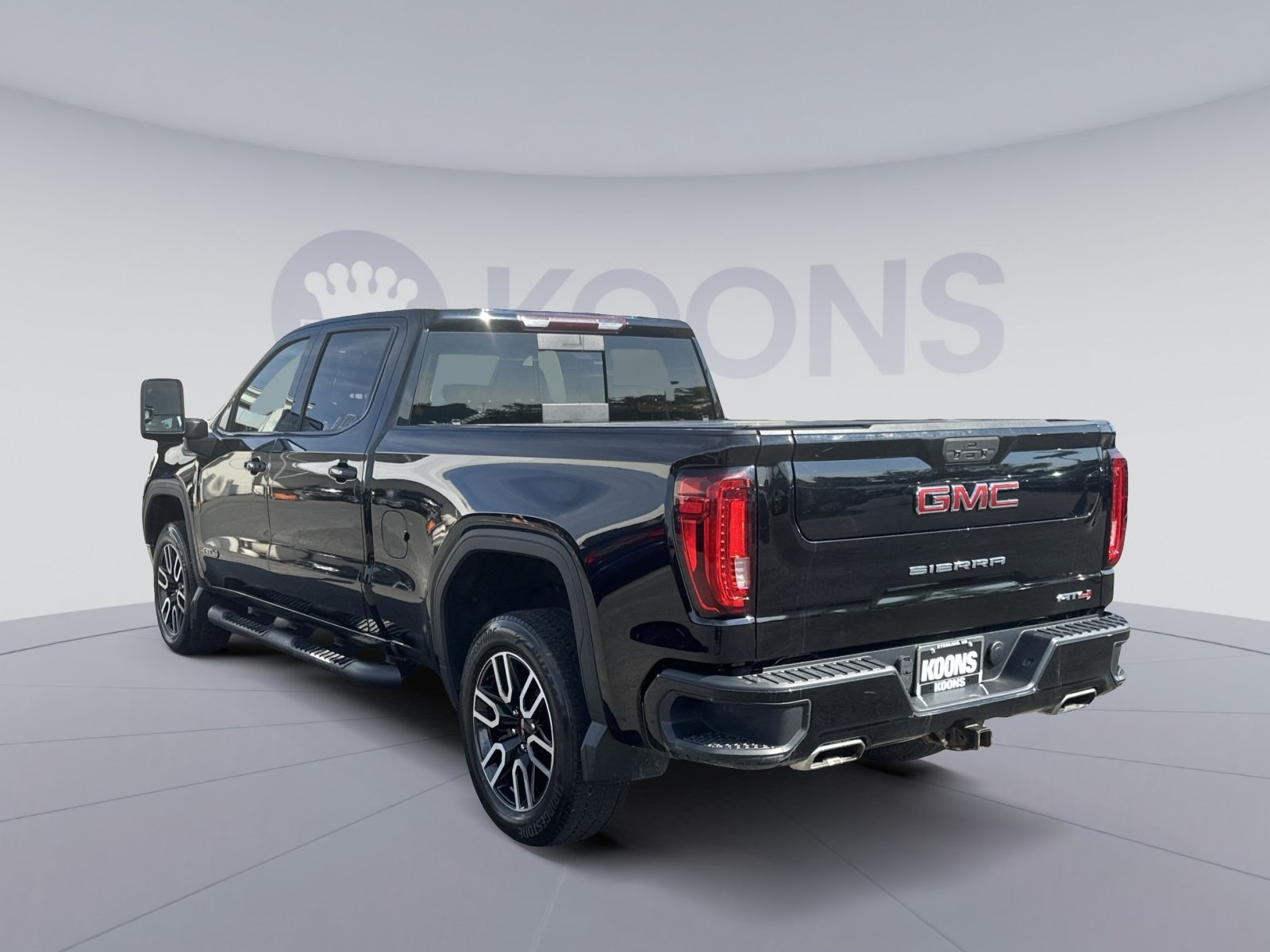 Used 2021 GMC Sierra 1500 AT4 w/ AT4 Preferred Package AWD/4WD image 8