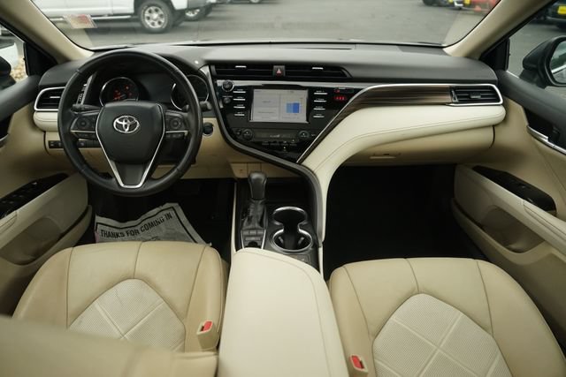Used 2018 Toyota Camry XLE FWD image 21
