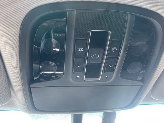 Used 2017 Kia Sorento SX AWD/4WD image 32